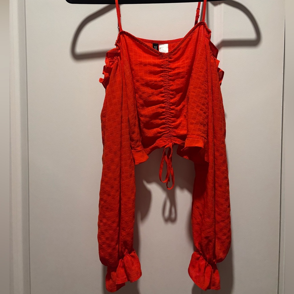 H&M Red Ruched Blouse - Picture 2 of 2